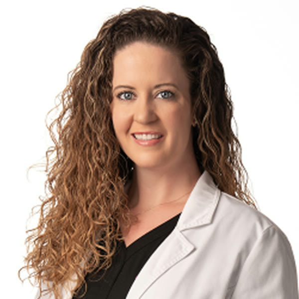 Deanna Vazquez headshot
